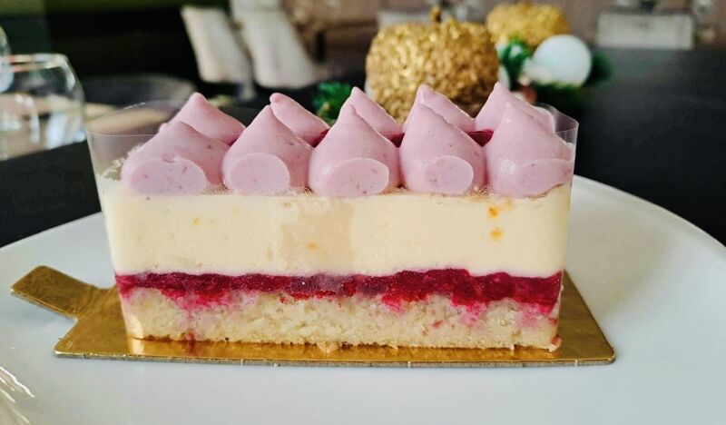 Vaníliás-málnás szelet