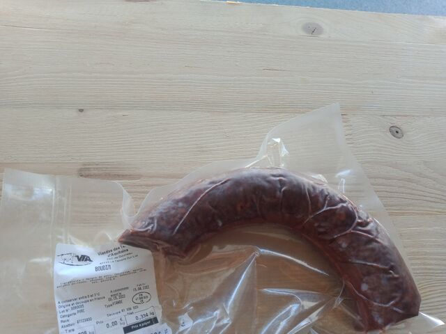 Boudin noir sous vide du boucher très apprécié 