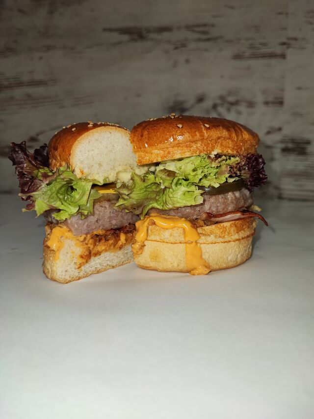 Bravčový burger - prierez