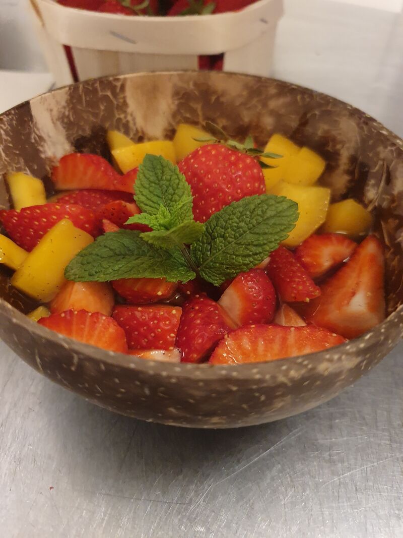 Salade de fraises et mangues aux épices 