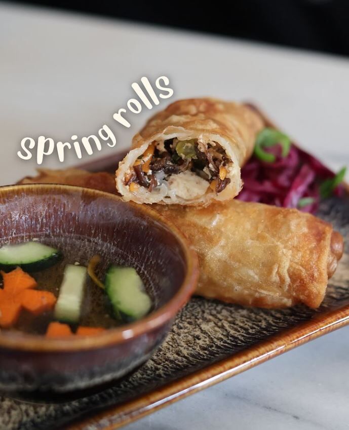 𝗦𝗽𝗿𝗶𝗻𝗴 𝗥𝗼𝗹𝗹𝘀