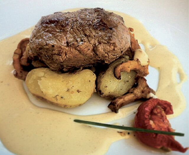 Pavé de boeuf et pommes grenailles, Sauce moutarde