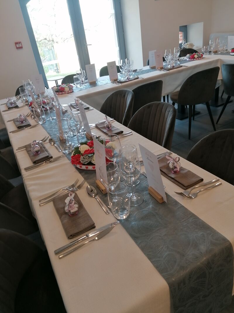 Accueil de repas de mariage, baptêmes, communion, anniversaires... Sur réservation et devis préalable

