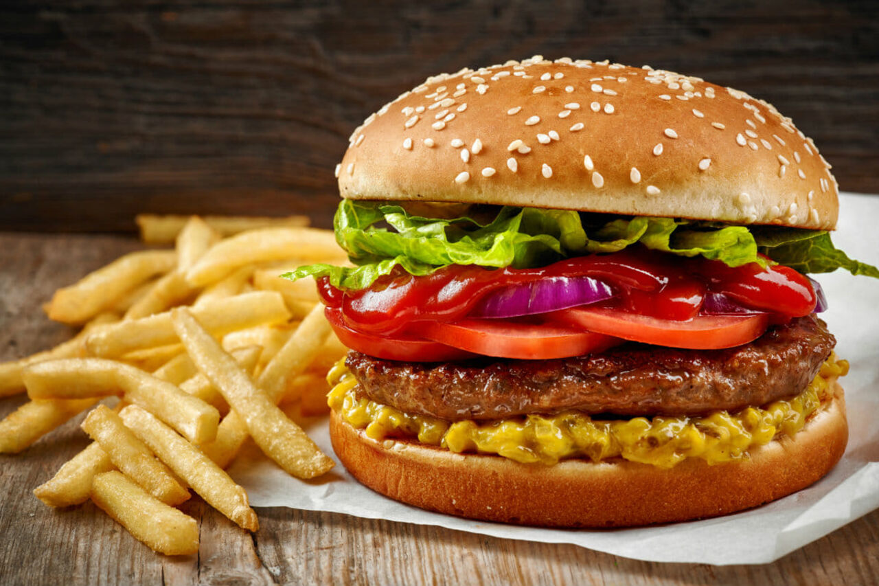 Tous nos sandwichs sont servis avec de la viande fraîche et du pain frais