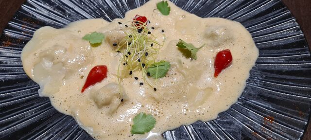 Ravioles aux écrevisses, crème coraillée, parmigiano Reggiano