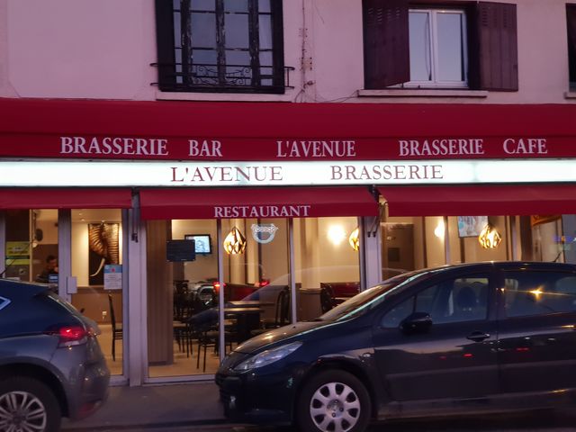 bar brasserie l'avenue, à Pontault Combault restaurant