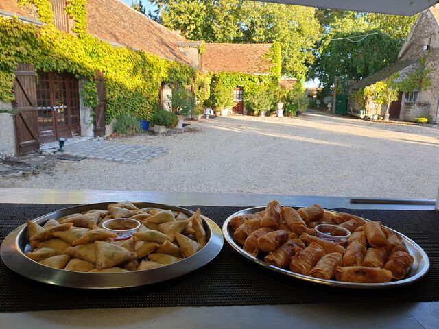 Les samoussas, on nems