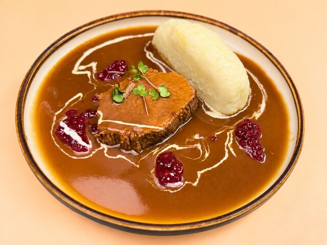 Menü 1: Rinderbraten „Svíčková“