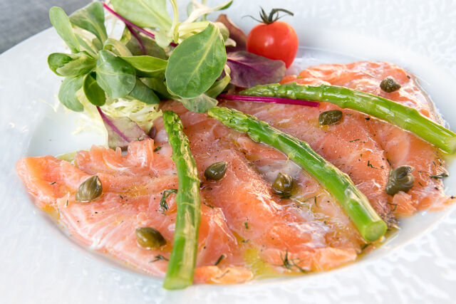 saumon mariné à l'aneth