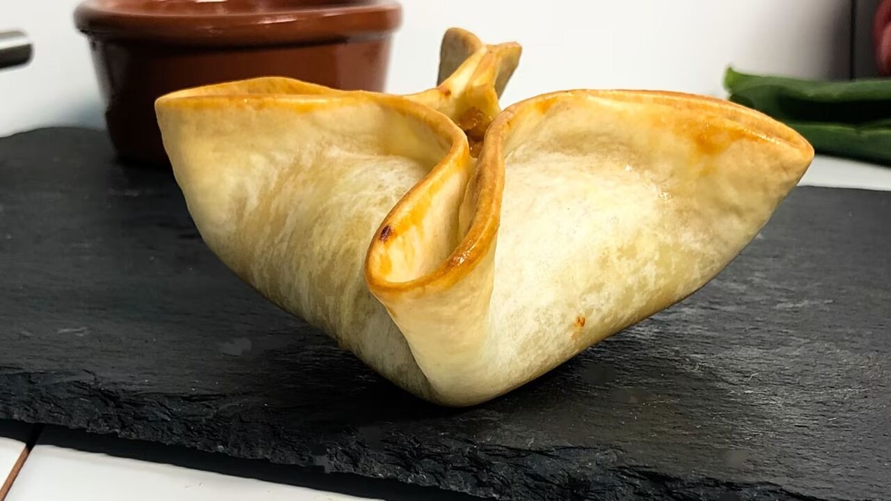 Cebolla caramelizada y queso de cabra