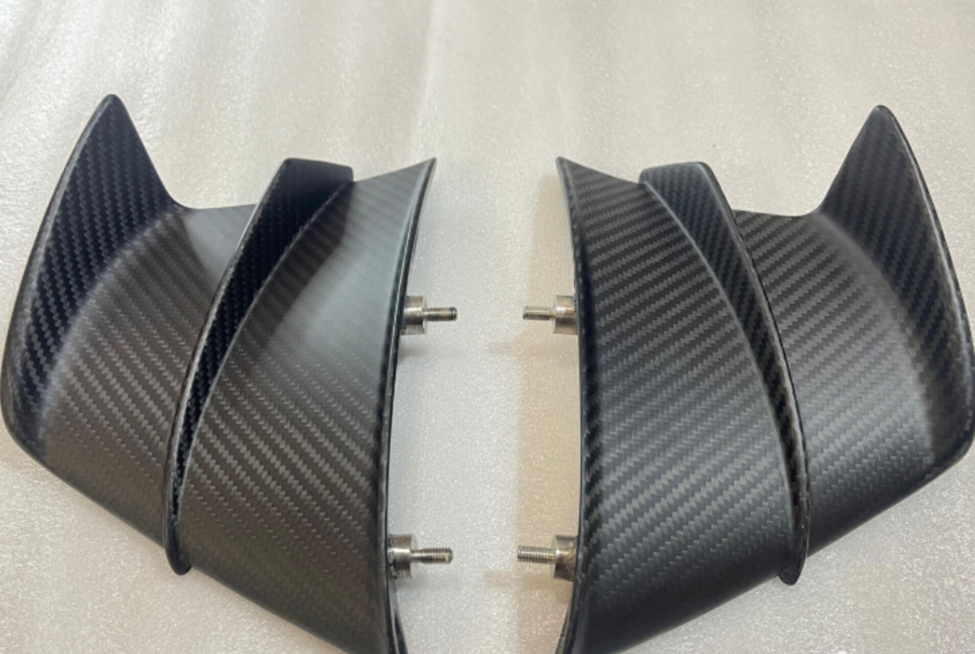 Fibra di carbonio con trama Ducati