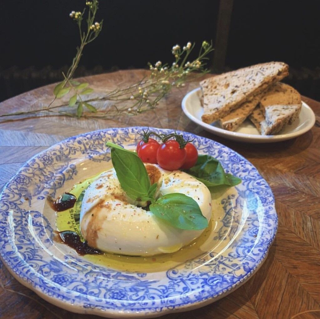 Mozzarella ou Burrata selon la saison...