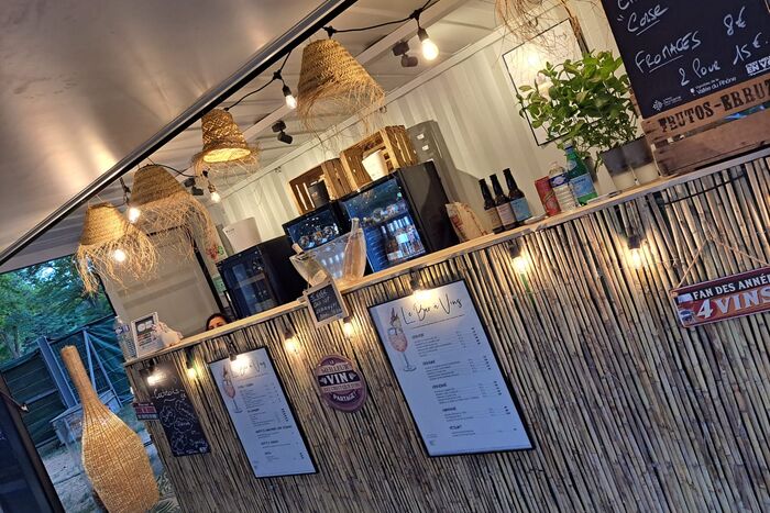 Le bar a vins à Bagnols-sur-Cèze