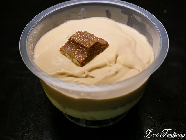 C'est pas parce que l'on est adulte qu'on ne diit pas aimer le KINDER , alors quand en plus le One Street en fait un Tiramisu !