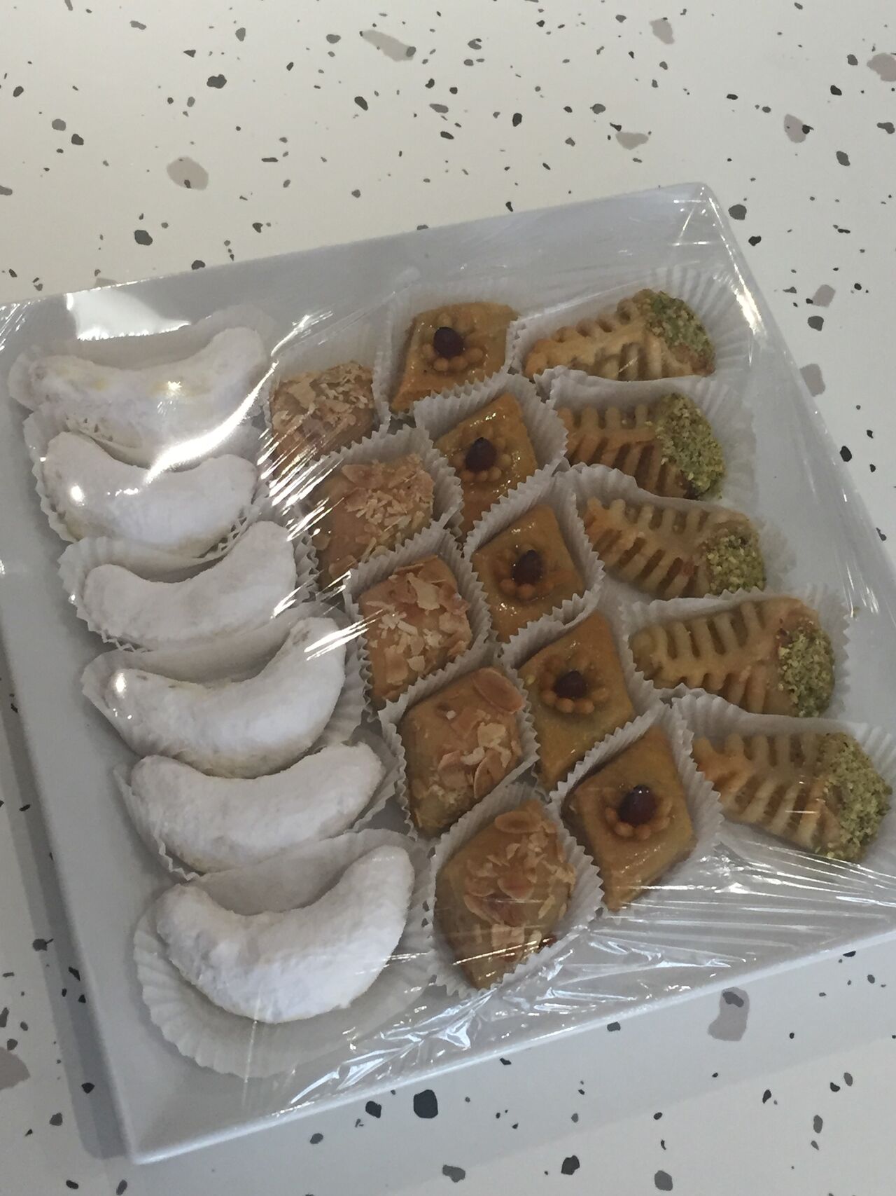 assortiment de 4 pâtisseries 5€