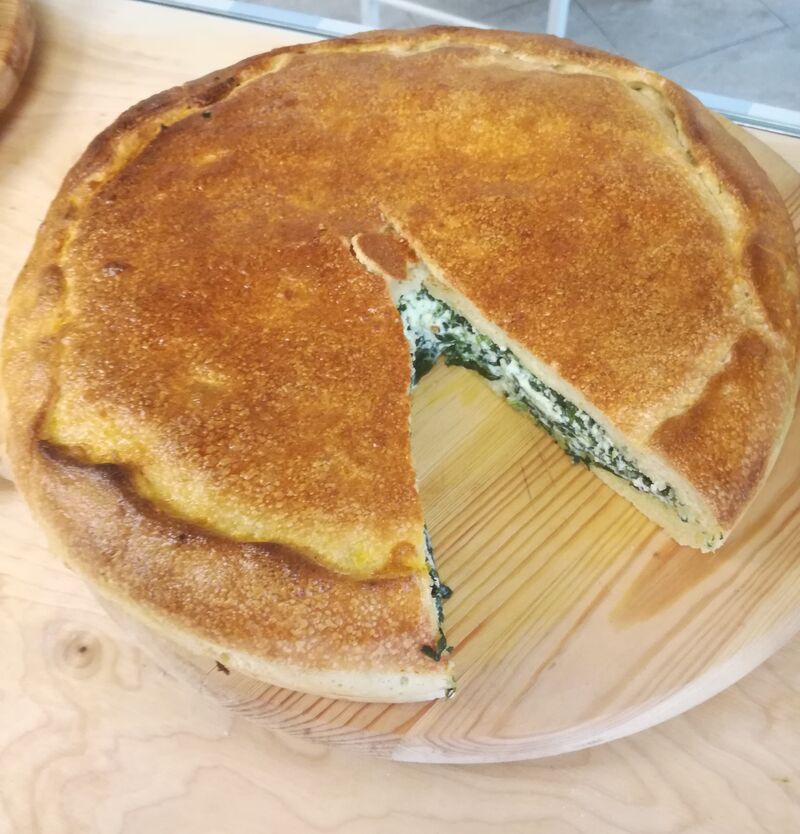 FOCACCIA RIPIENA DI RICOTTA VACCINA PUGLIESE E SPINACI