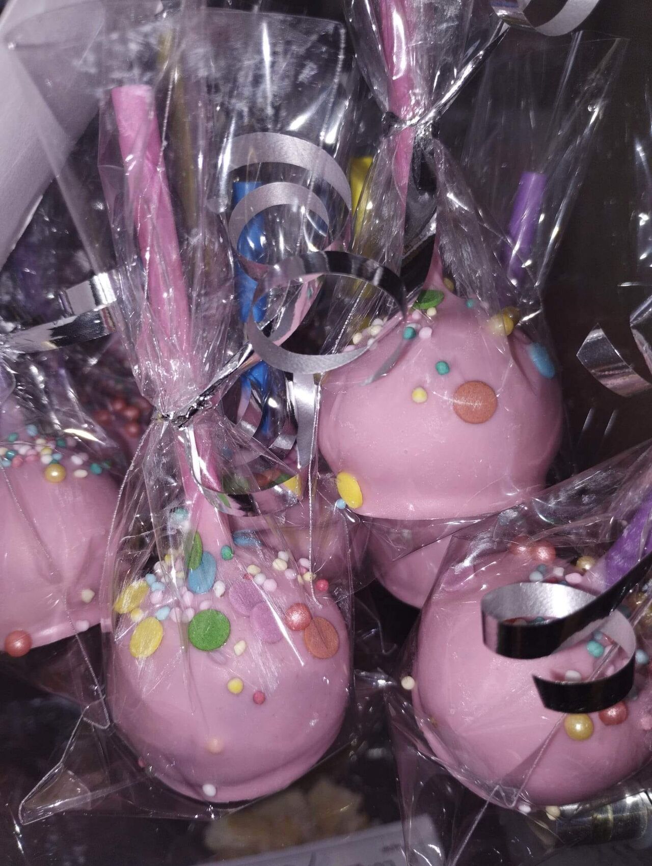 CAKE POPS