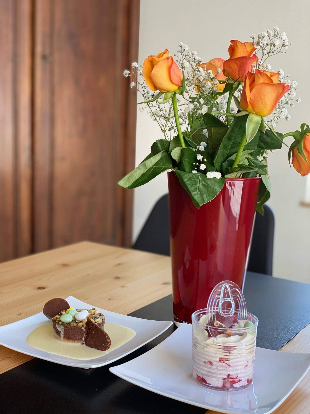 Douceur au chocolat et ses gourmandises
Tiramisu aux fraises et son coulis