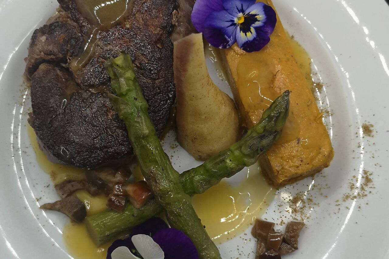 Filet de bœuf beurre d'anis et légume de saison