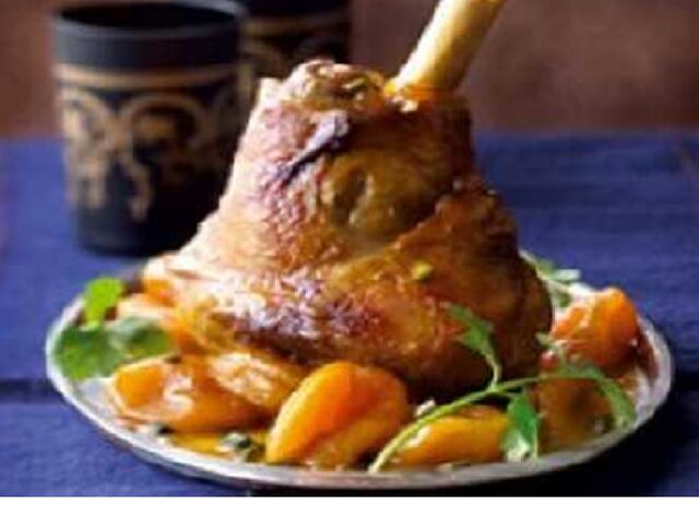 Souris d'agneau 17 € la pièce(Souris d'agneau cuite au four aromatisée avec des épices marocaine) 