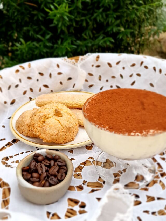 Tiramisù con gli amaretti sardi