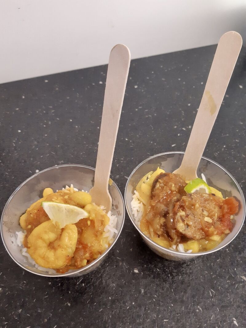 Journée porte ouvert volkswagen Chalons en champagne
Dégustation en verrines :
snaking et rougail saucisse & sauce crevette 