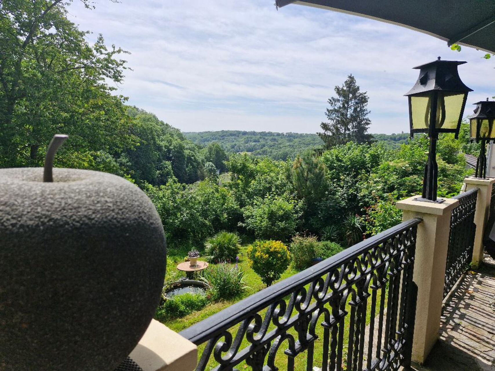 Une vaste terrasse aux portes de la vallée de Chevreuse