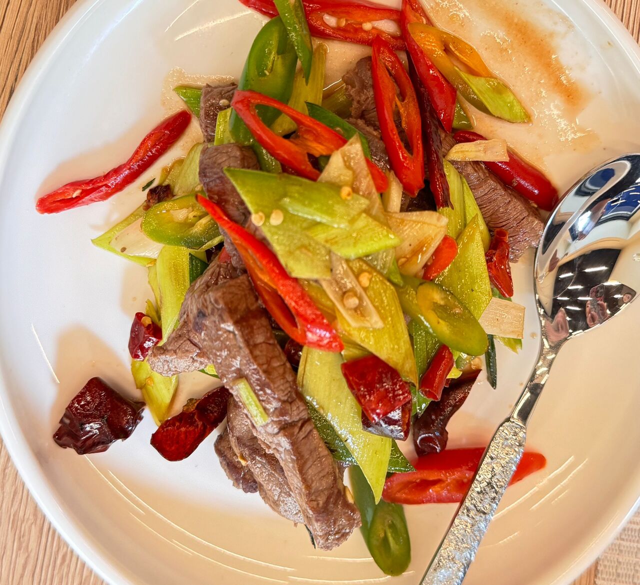 Filetto di manzo con porro fresco