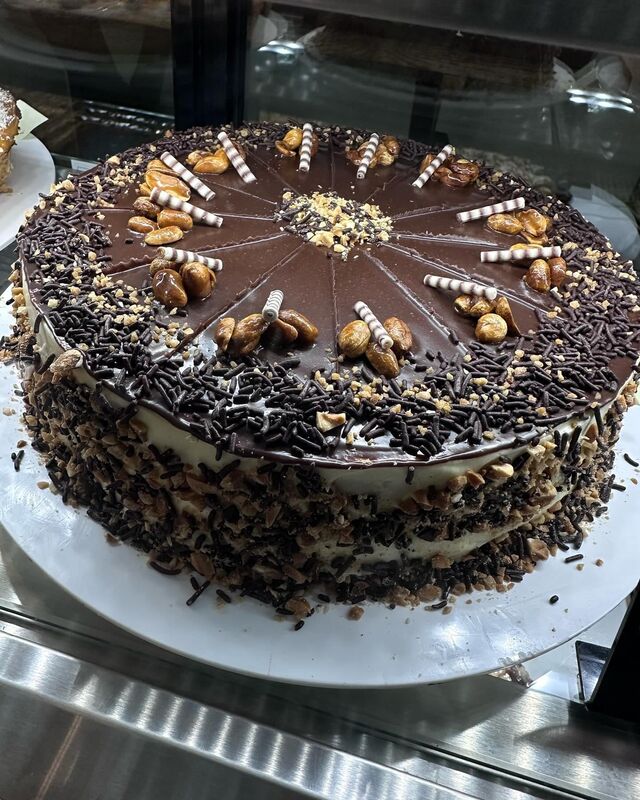 Snickers Torte
