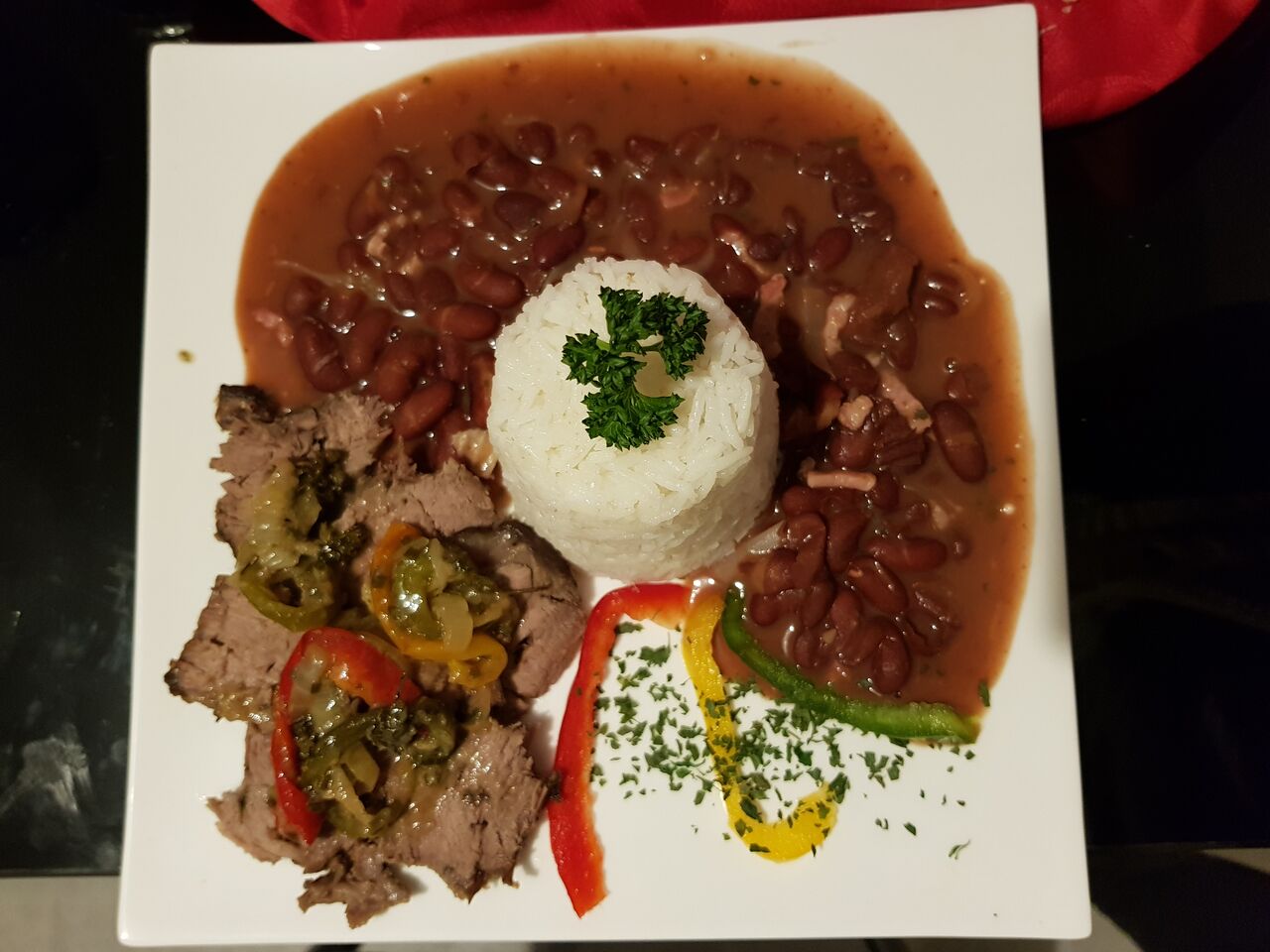 Riz, Haricots rouges consommés, agneau