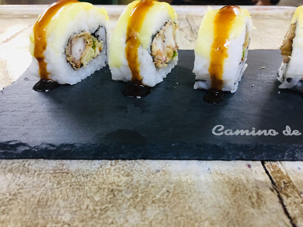 Crunchy Taco con salsa Teriyaki 