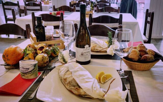 Nešto novo, nešto posebno... Orada kraljica mora spremljena sa povrćem u škartocu. Nezaboravan okus !