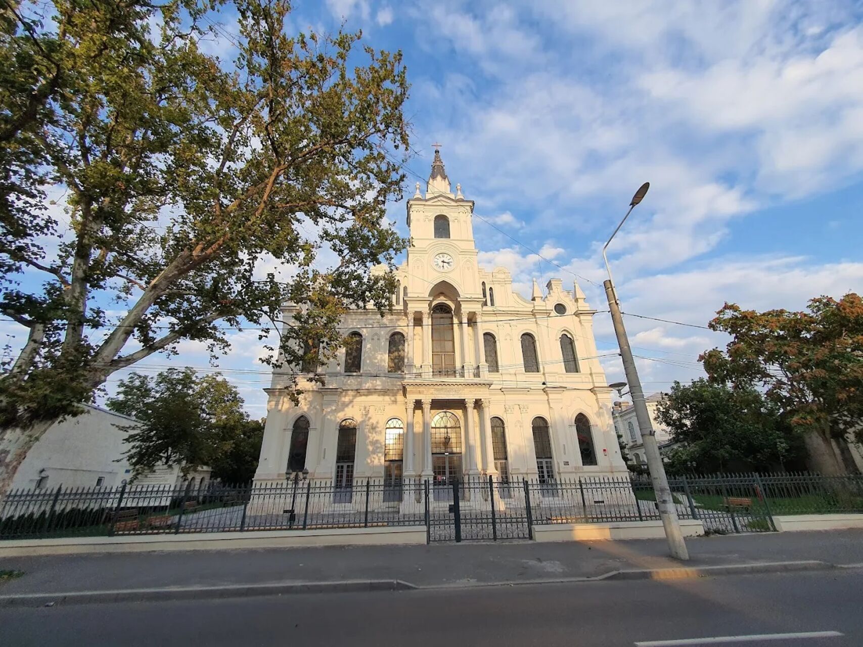 Biserica "Buna Vestire"