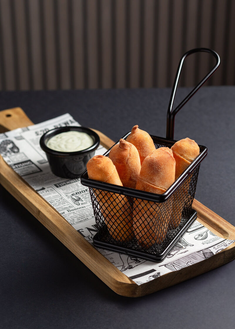 Tequeños con Salsa El Gordito