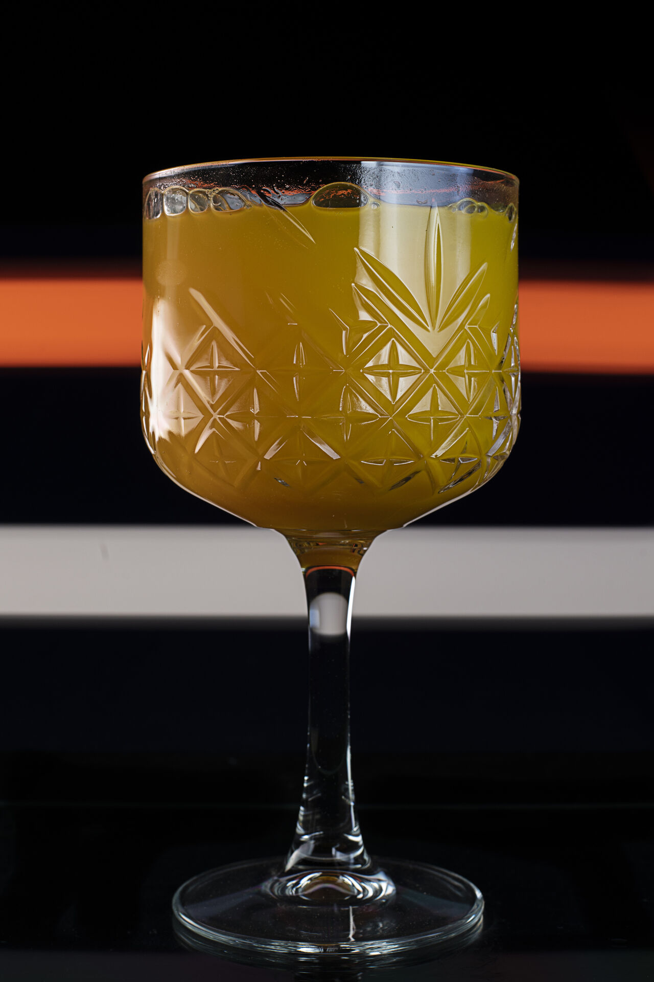 Mango
Ingrédients : mangue, sureau, crémant
Saveurs : fruité et légère amertume
Catégorie : Création