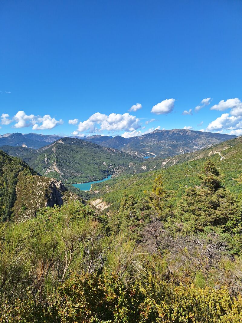 Vue magnifique sur les deux Lacs
