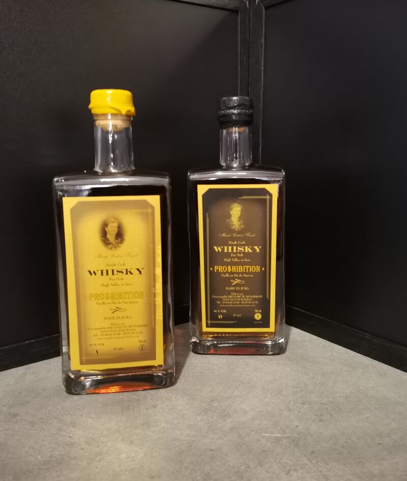 Whisky Jurassien=vieilli en Fût de Vin Jaune / Vieilli en Fût de Macvin=88€ 
