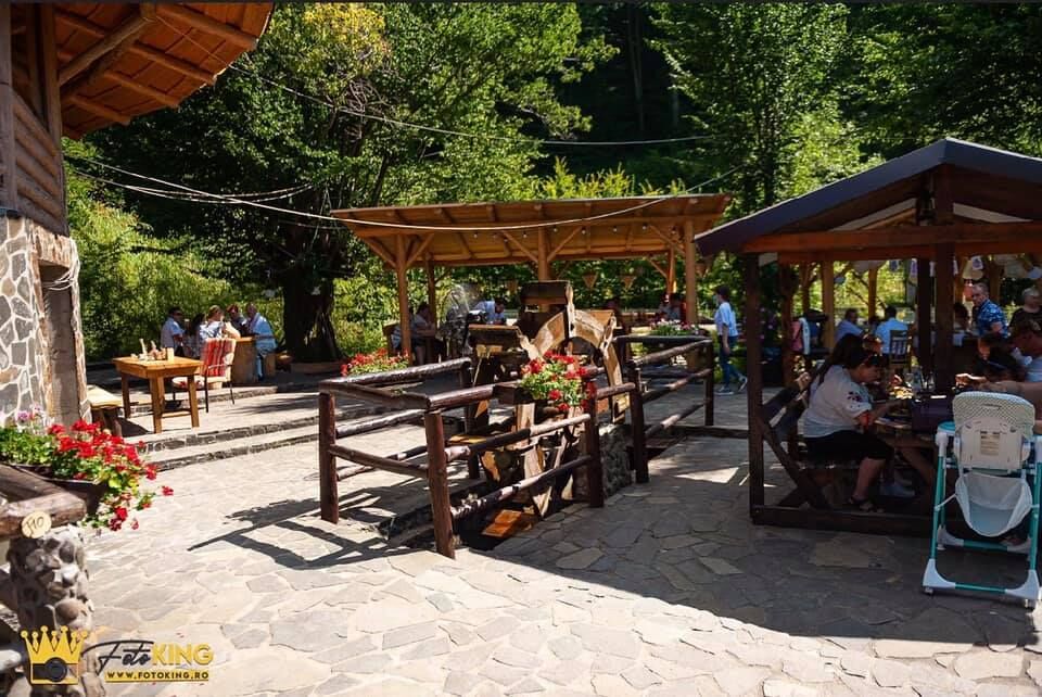 Complex Turistic Luna Șes - Negrești-Oaș | Romanian cuisine near me ...