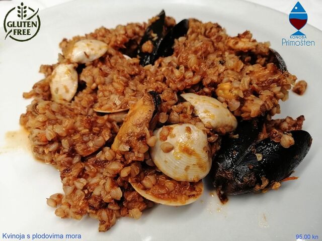 Kvinoja s plodovima mora