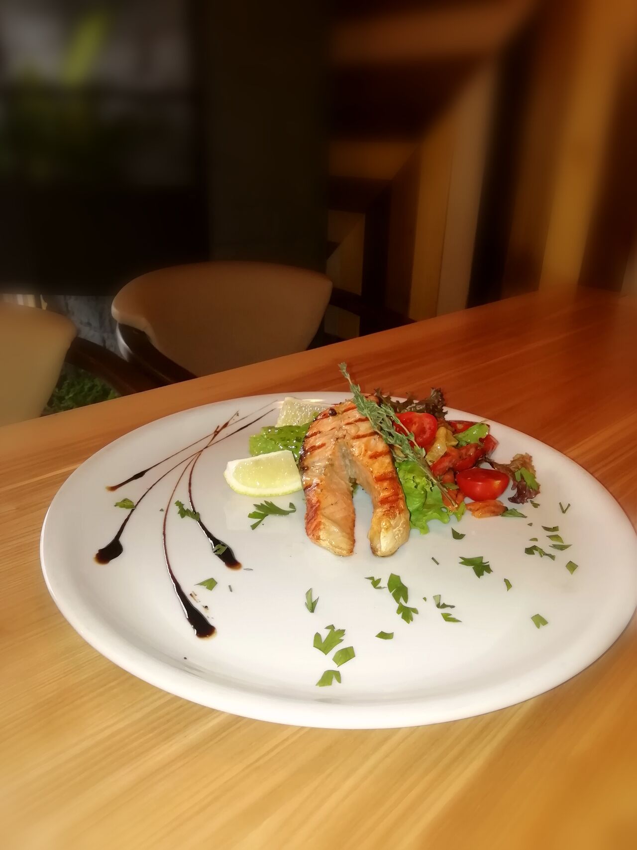 Філе Лосося з овочами гриль