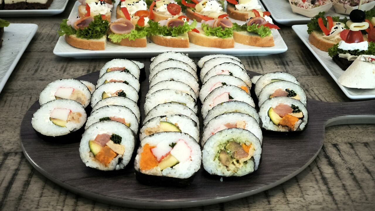 NADWIŚLAŃSKIE SUSHI