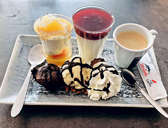 Café Gourmand