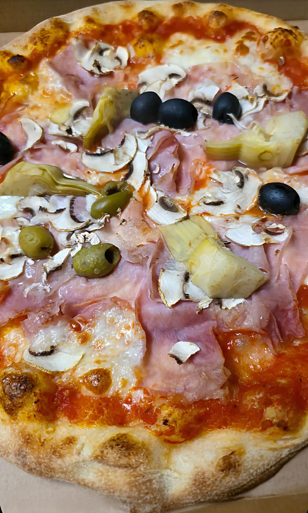 Pizza Capricciosa 