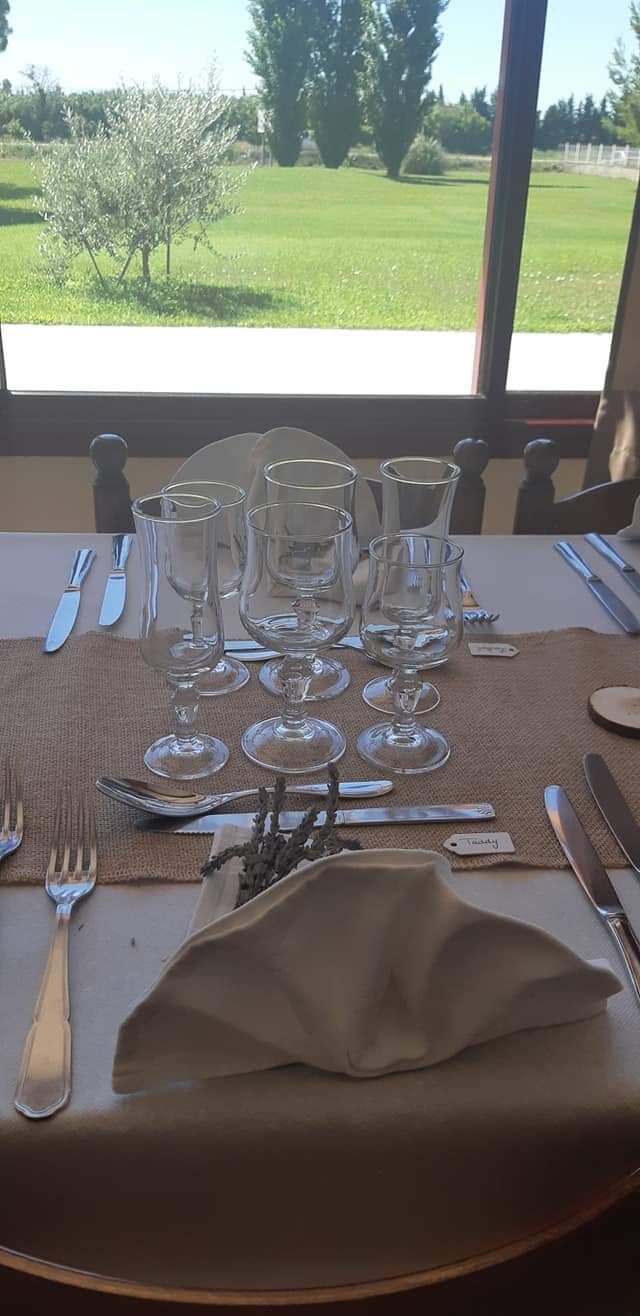 Pliage de serviette signature par La Goutte d'Eau.