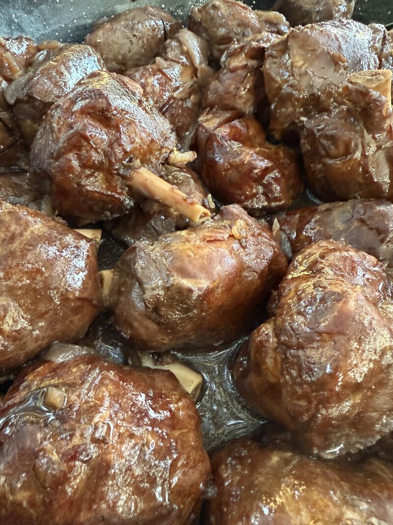 Jambonneau confit au Banyuls 