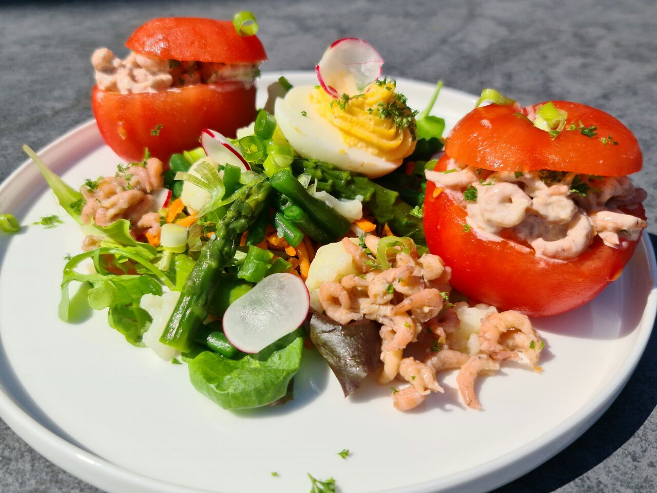 Salade met tomaat 🍅 garnaal