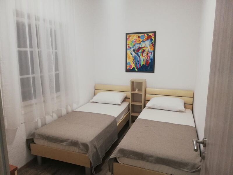 Šumica Beach is 2.5 km from Apartman Siesta, while Štalija Beach is 3 km from the property. The nearest airport is Split Airport