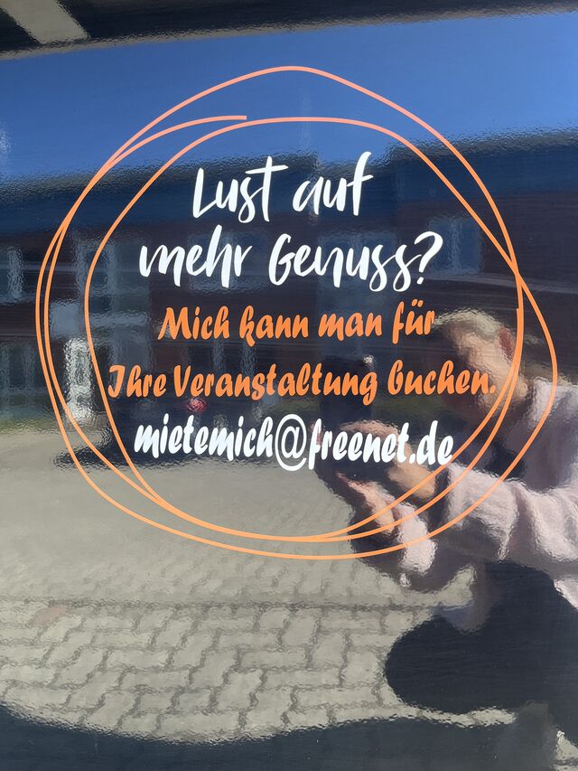 Mich kann man buchen……