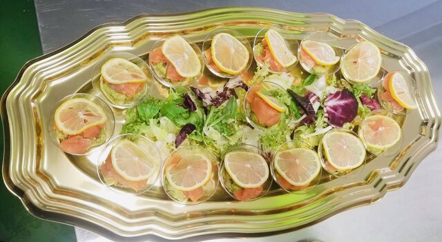 Plateau « Verrine »
~ Saumon crème ail et fine herbes citron 