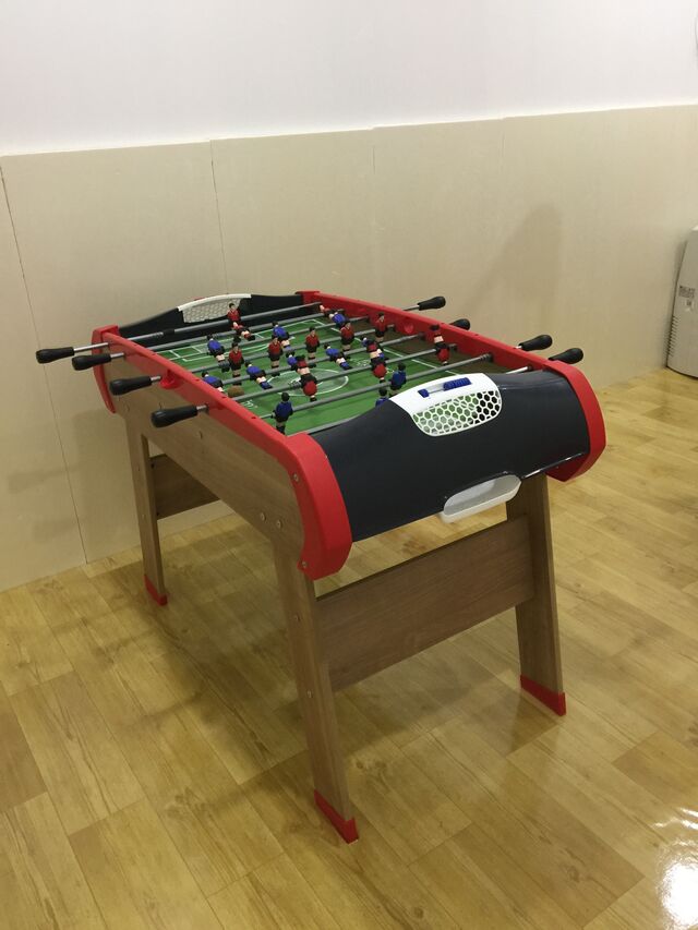 Restaurant avec une air de jeux pour enfants climatisée